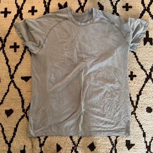 Grey Metal Vent Lulu shirt xl